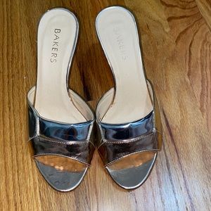 Metallic silver and rose gold Bakers mules. Size 37.